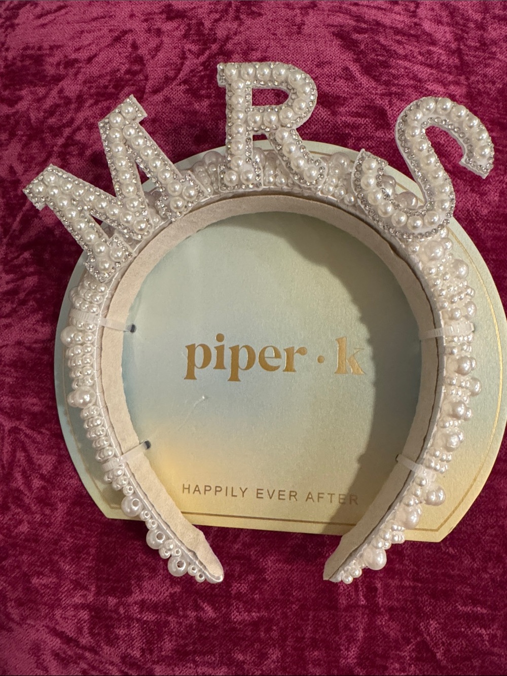 Piper . K Pearl-Embellished 'MRS' Headband - White